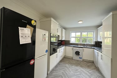 6 bed flat, Schuster Road, Victoria Park, Manchester, M145LX - Image 5